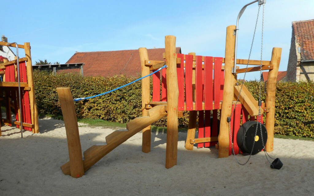 ABC TEAM KiTa Spielplatz Vor Der Burg