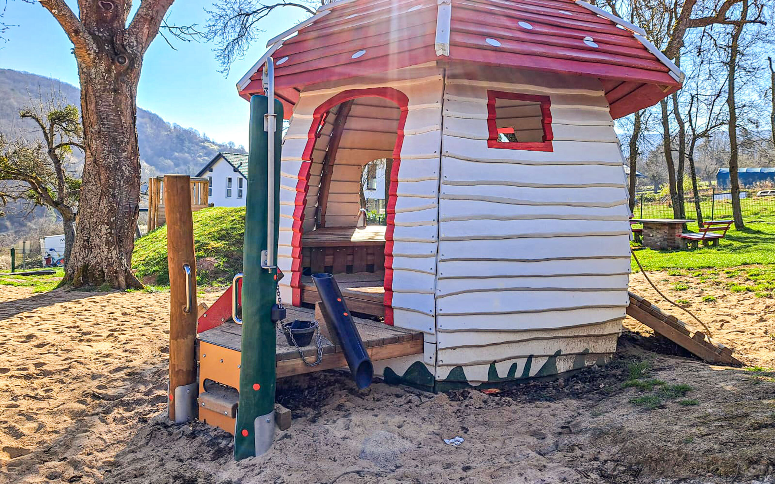 Referenz Spielplatz Altenahr, Am Lützenbohr