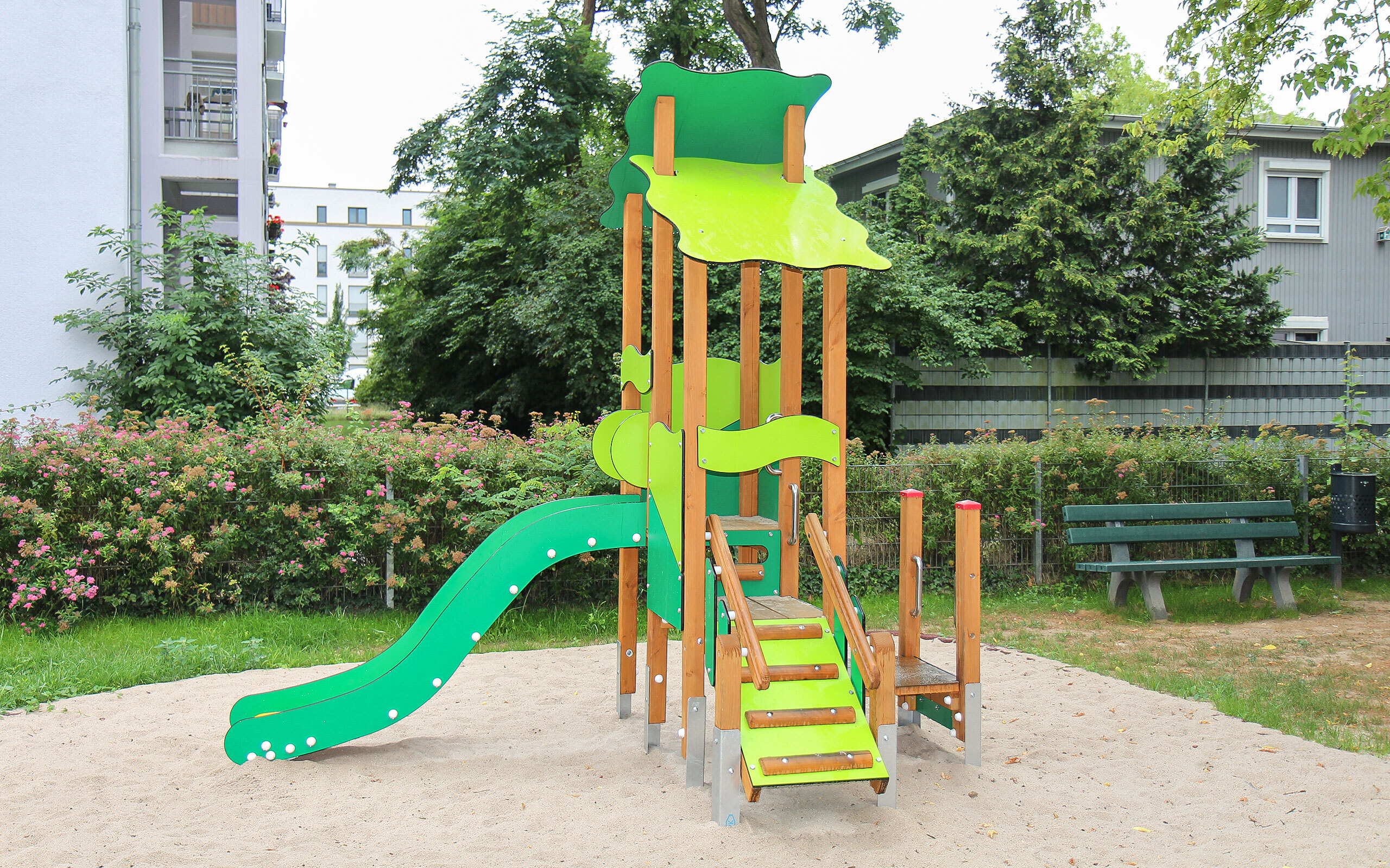 Referenz Spielplatz Neu-Isenburg