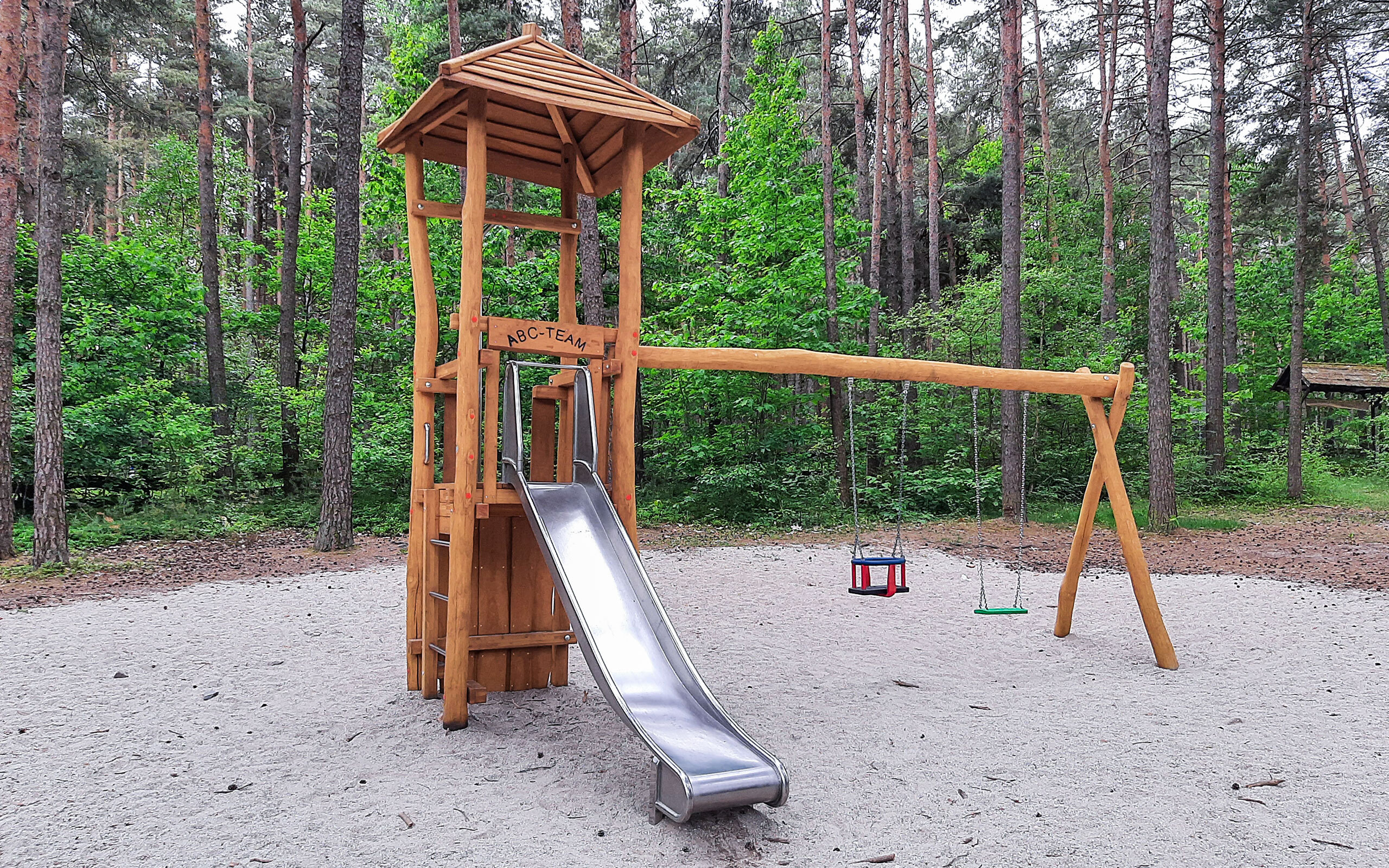 Referenz Waldspielplatz Schwandorf